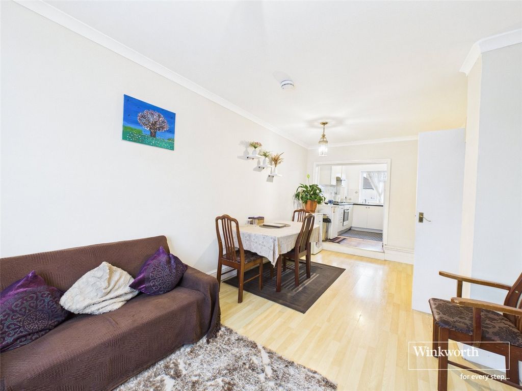 Property photo 3 of 12 Living Room