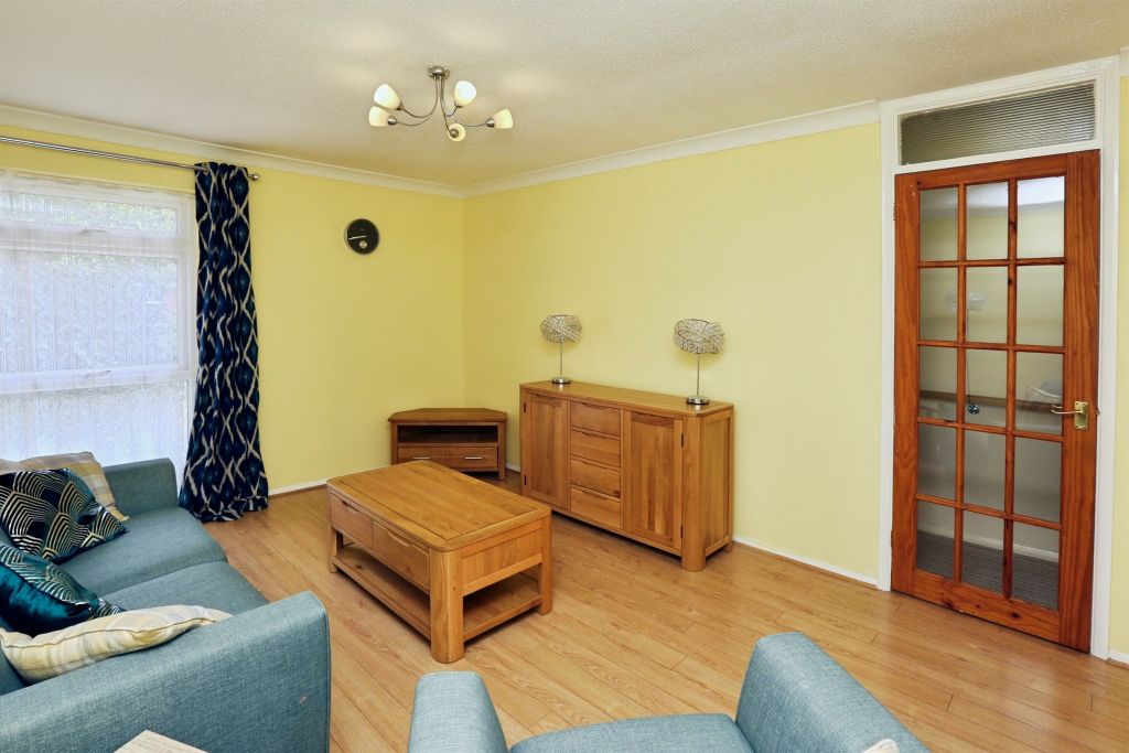 Property photo 3 of 17