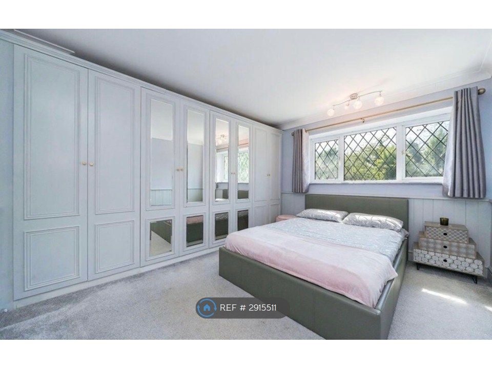 Property photo 1 of 7 Double Bedroom With Tons Of Storage