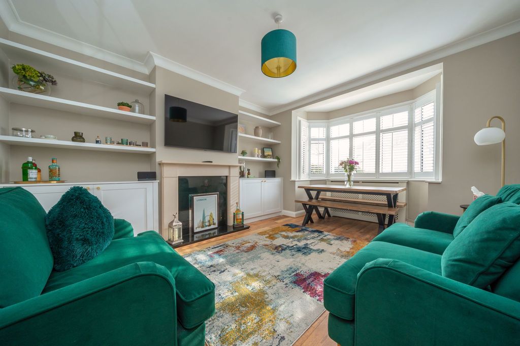 Property photo 2 of 15