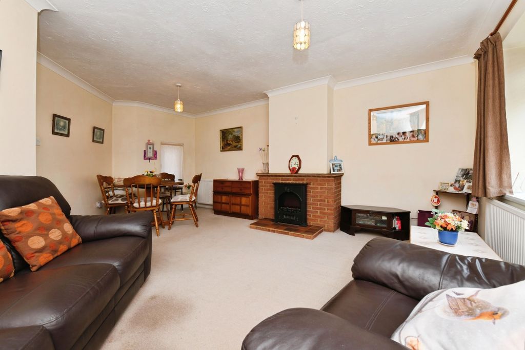 Property photo 3 of 13 Pbox-Img.Jpg