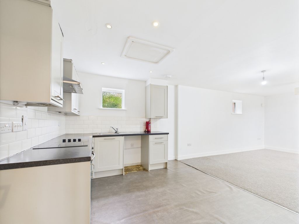 Property photo 3 of 7 Picture No. 04