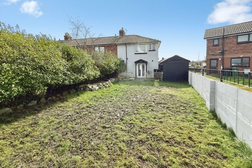Property photo 2 of 10 External
