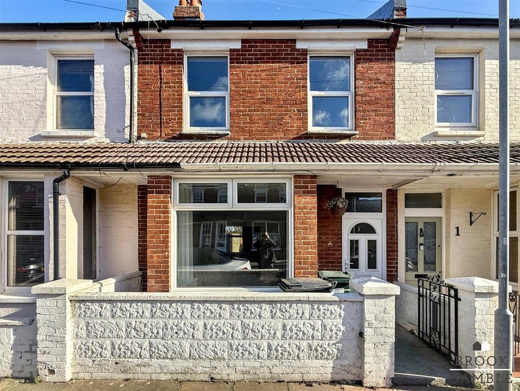 Property photo 1 of 15 Email Info@Brookgamble.Co.uk