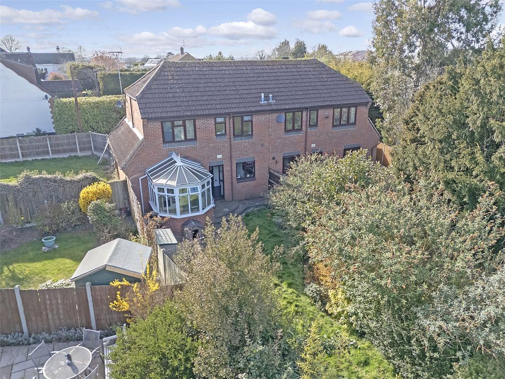 Property photo 2 of 14 Picture No. 52
