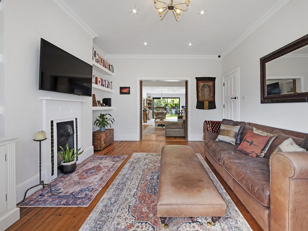 Property photo 2 of 16