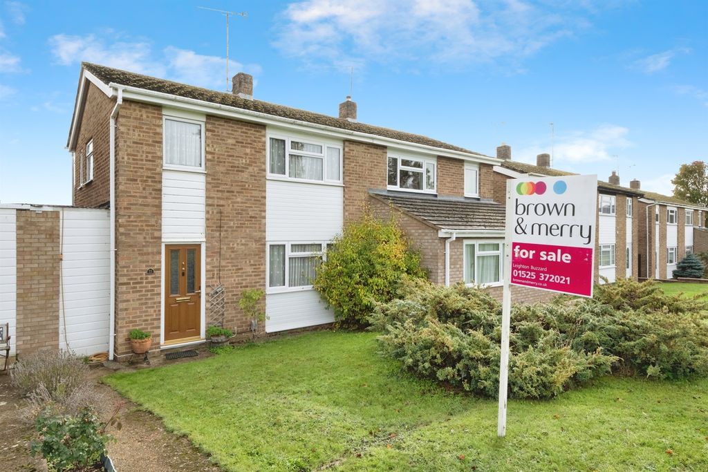 Property photo 1 of 17