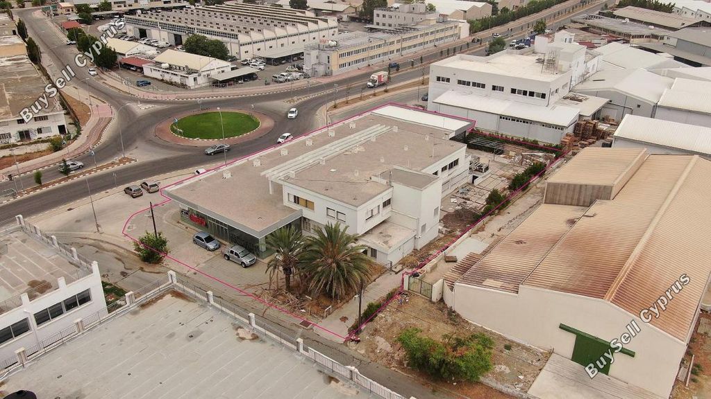 Property photo 3 of 4