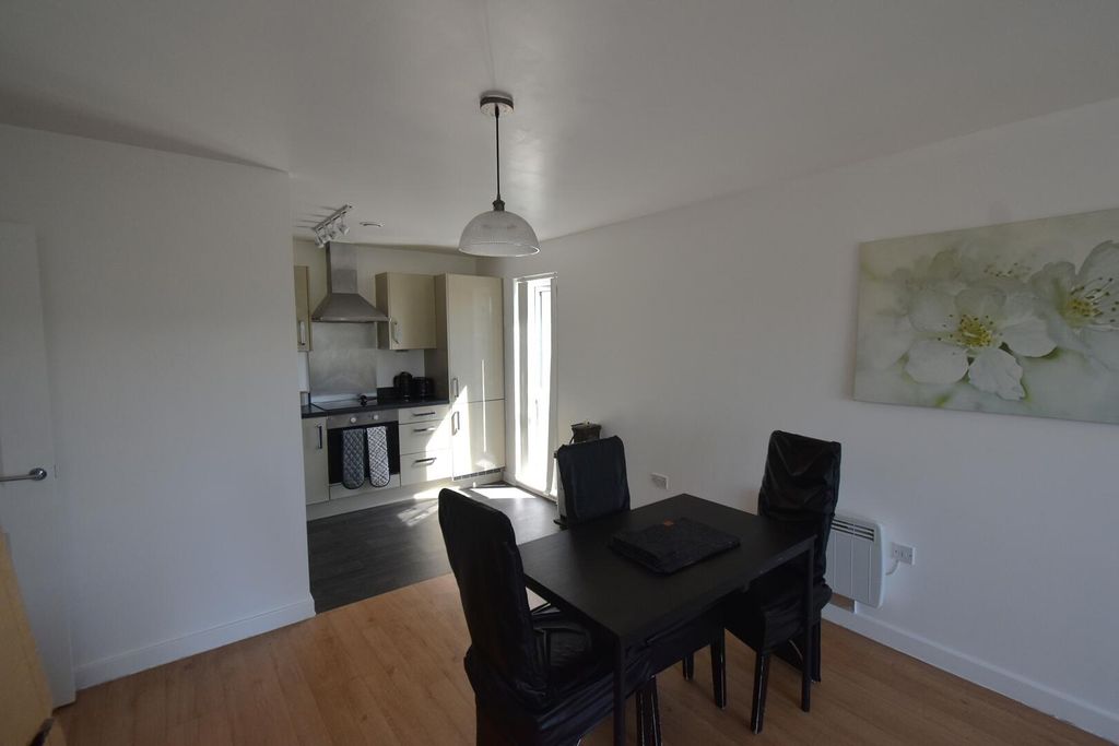 Property photo 2 of 9 Dining Room