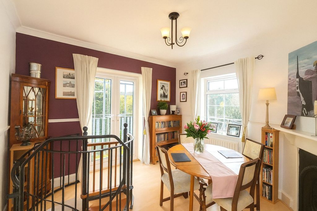 Property photo 2 of 16 Dining Room