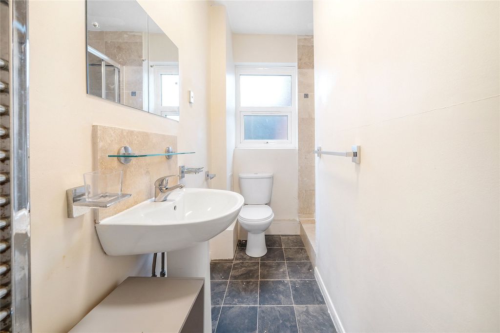 Property photo 3 of 6 Picture No. 06