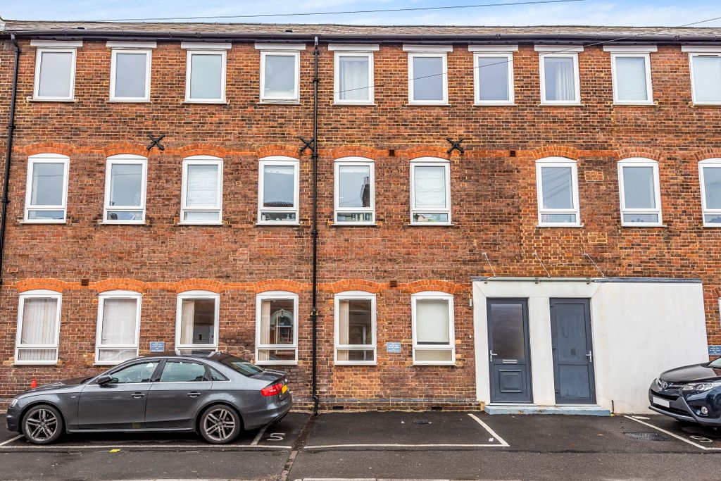 Property photo 1 of 10 675229 (1)