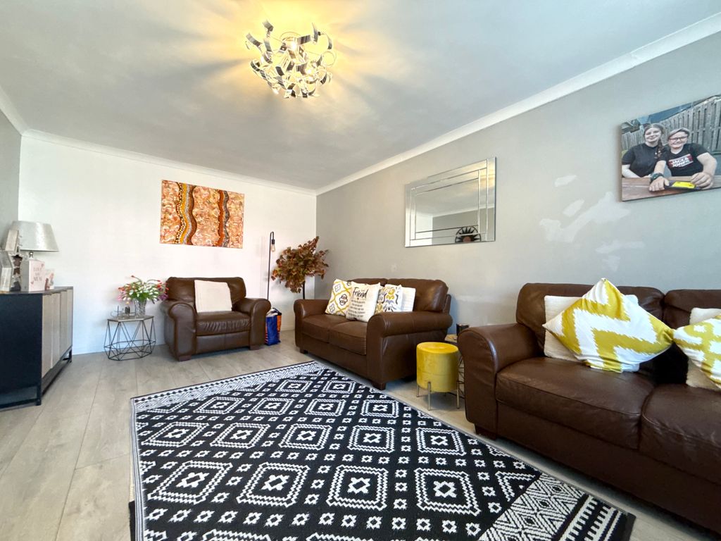 Property photo 3 of 19 Img_5877.Jpeg