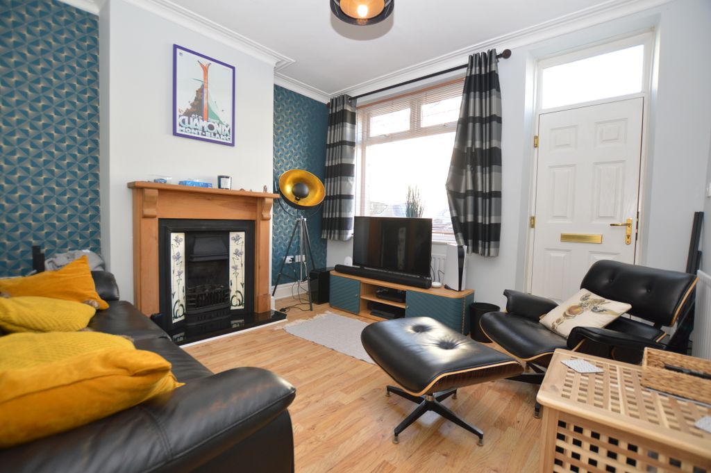 Property photo 1 of 21