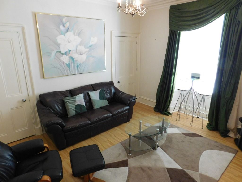 Property photo 1 of 3