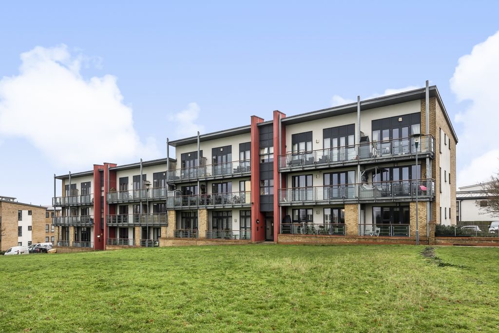 Property photo 1 of 10 External