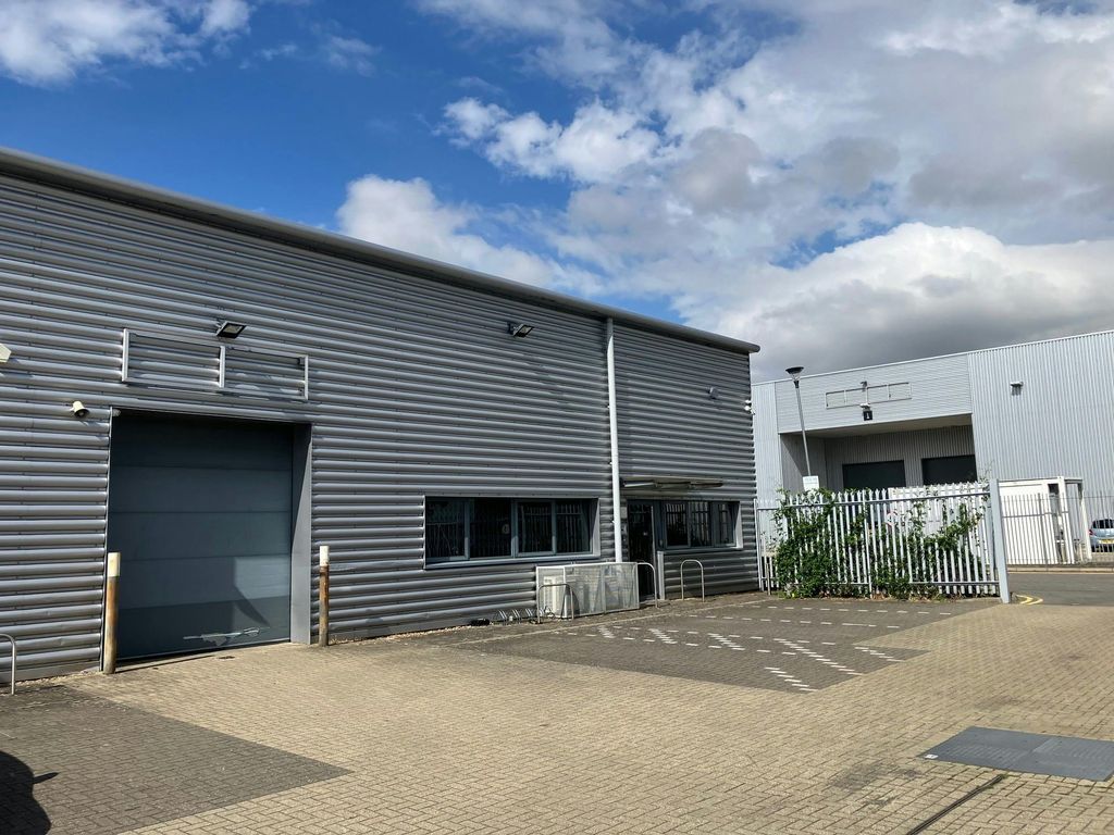 Property photo 1 of 3 V13 Vector Park.Jpg