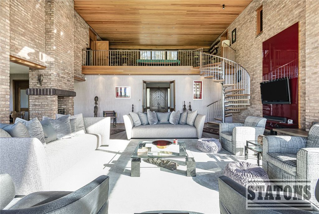 Property photo 3 of 19 Picture No. 66