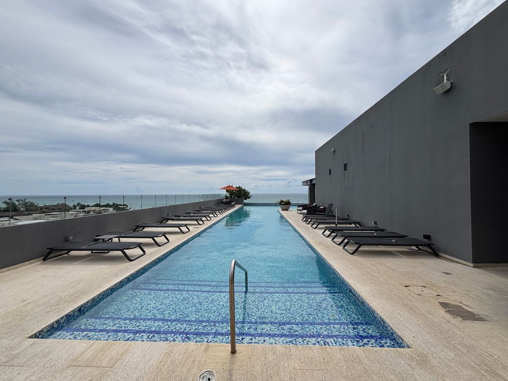 Property photo 1 of 42