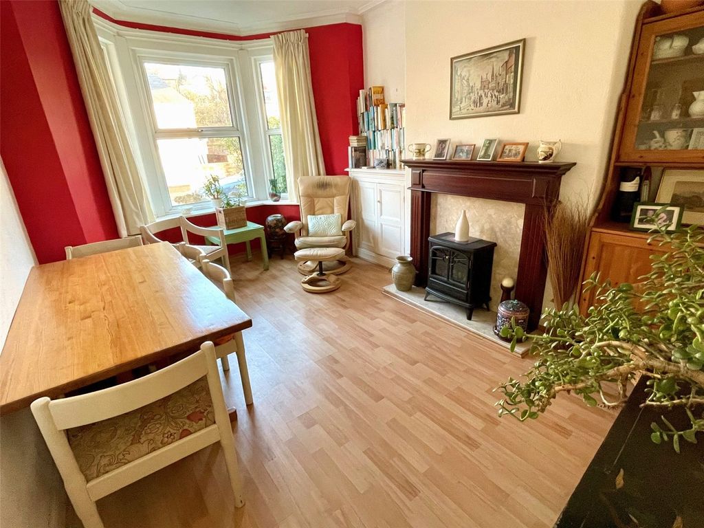 Property photo 2 of 19 Picture No. 05