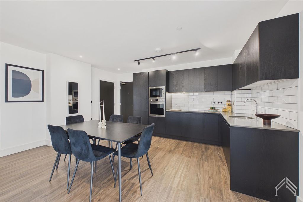 Property photo 2 of 16 2.Jpg