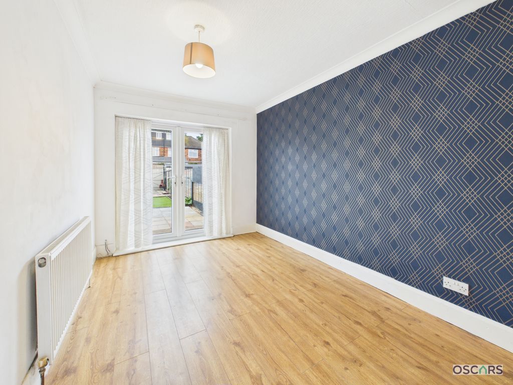 Property photo 3 of 17 Photo 10