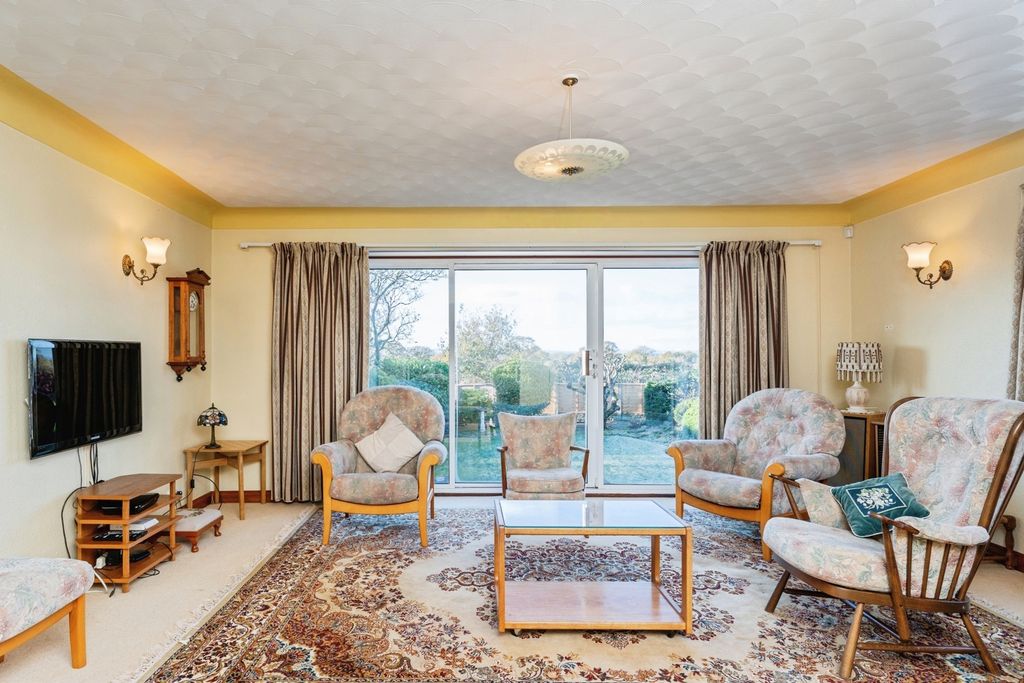 Property photo 3 of 26 Pbox-Img.Jpg