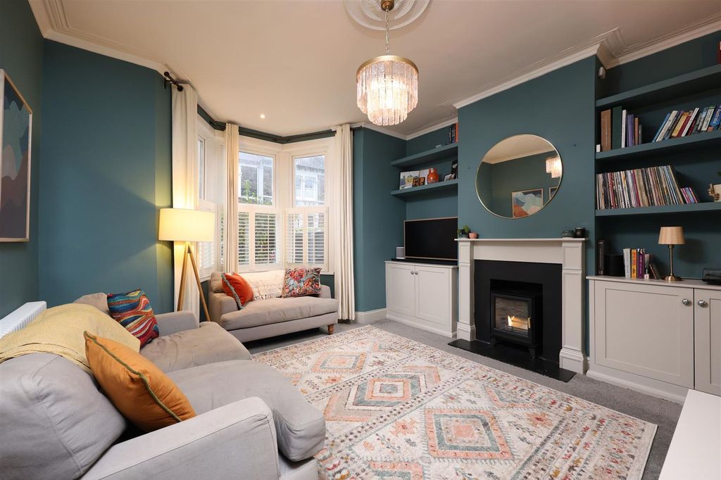 Property photo 1 of 29