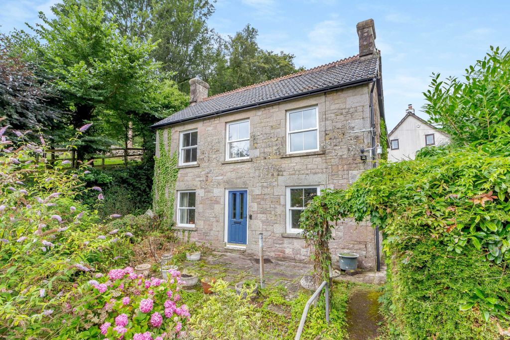 Property photo 1 of 30