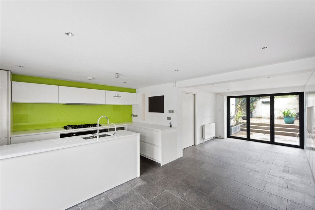 Property photo 3 of 18 Picture No. 44