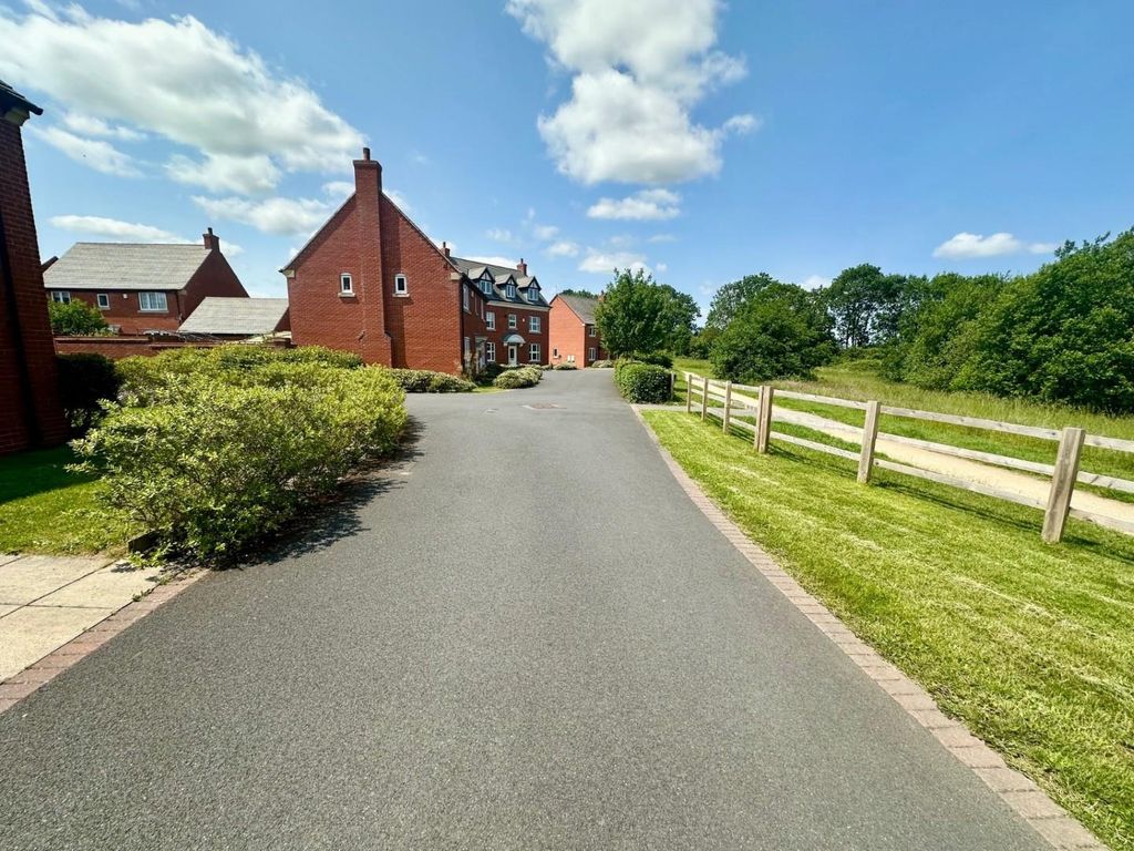Property photo 2 of 21 2Hambledon2.Jpg