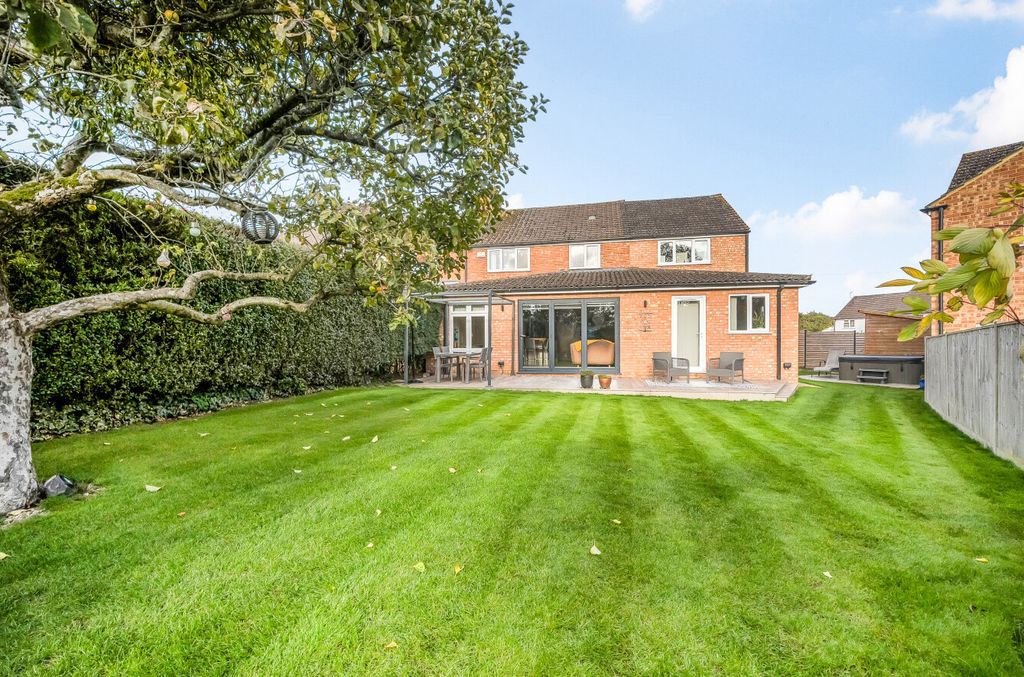 Property photo 1 of 27 1371775-6-6900E79...