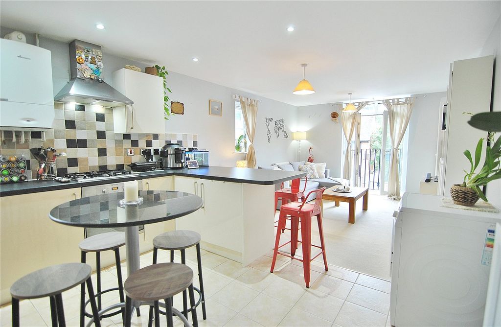 Property photo 3 of 13 Picture No. 12