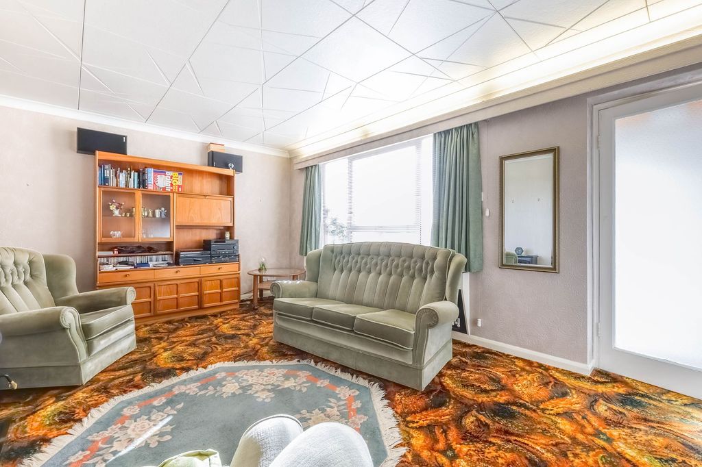 Property photo 3 of 22