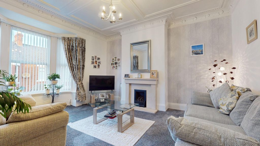 Property photo 3 of 18 4633326