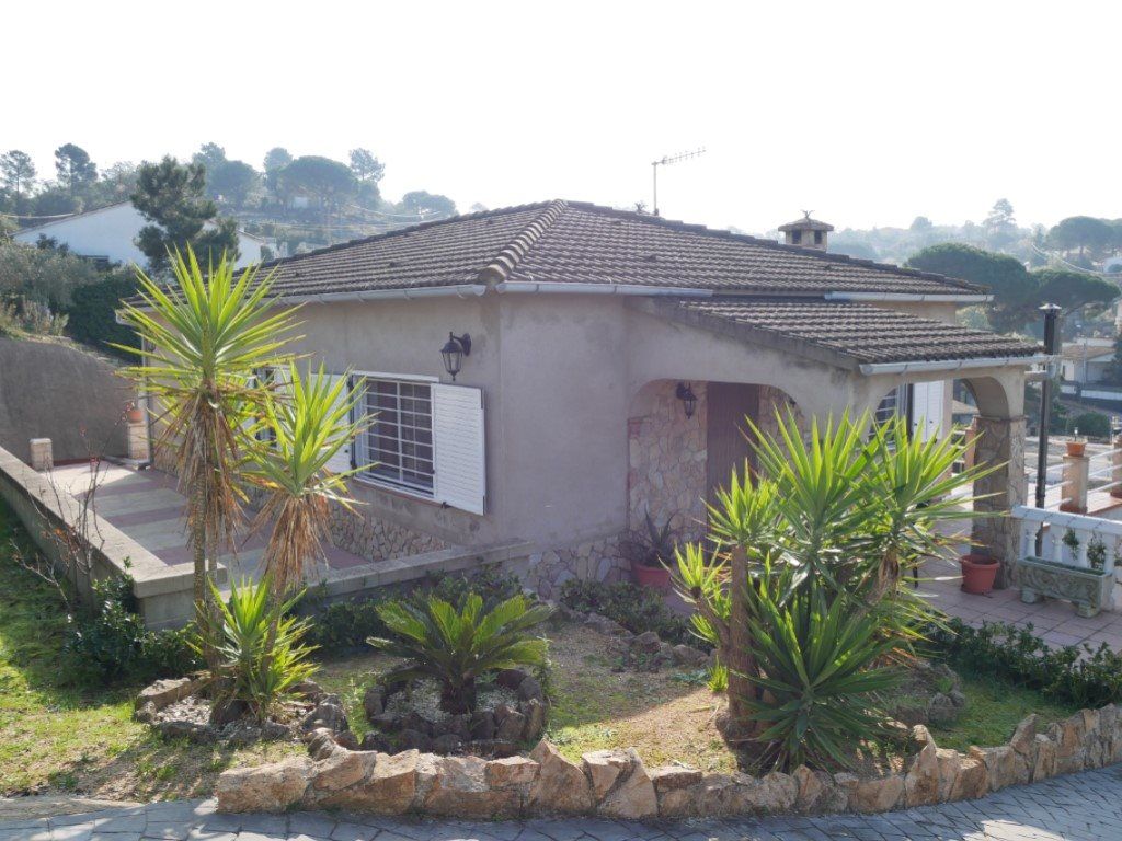 Property photo 1 of 37 Your Refuge In Nature With Double Housing And Great Potential In Montbarbat