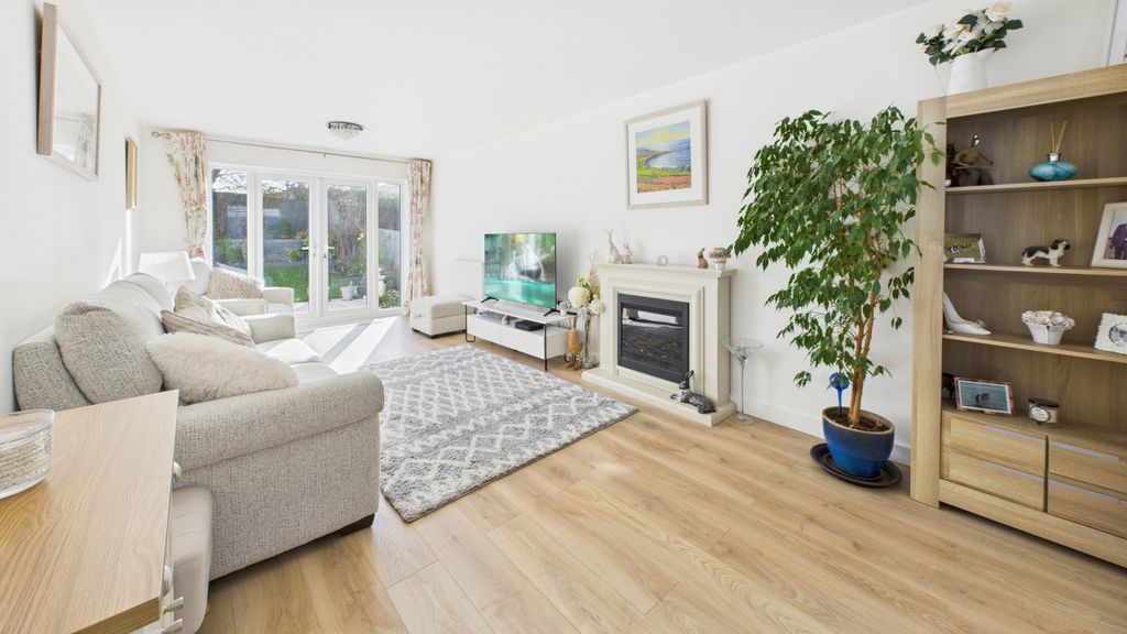 Property photo 3 of 23 Gallery