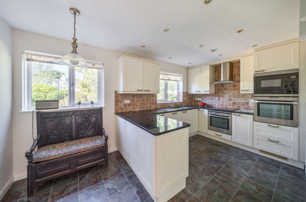 Property photo 3 of 26 1319344-19-68710F...
