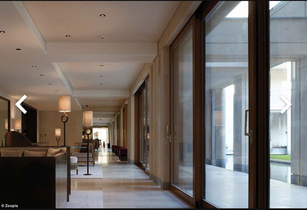 Property photo 1 of 2