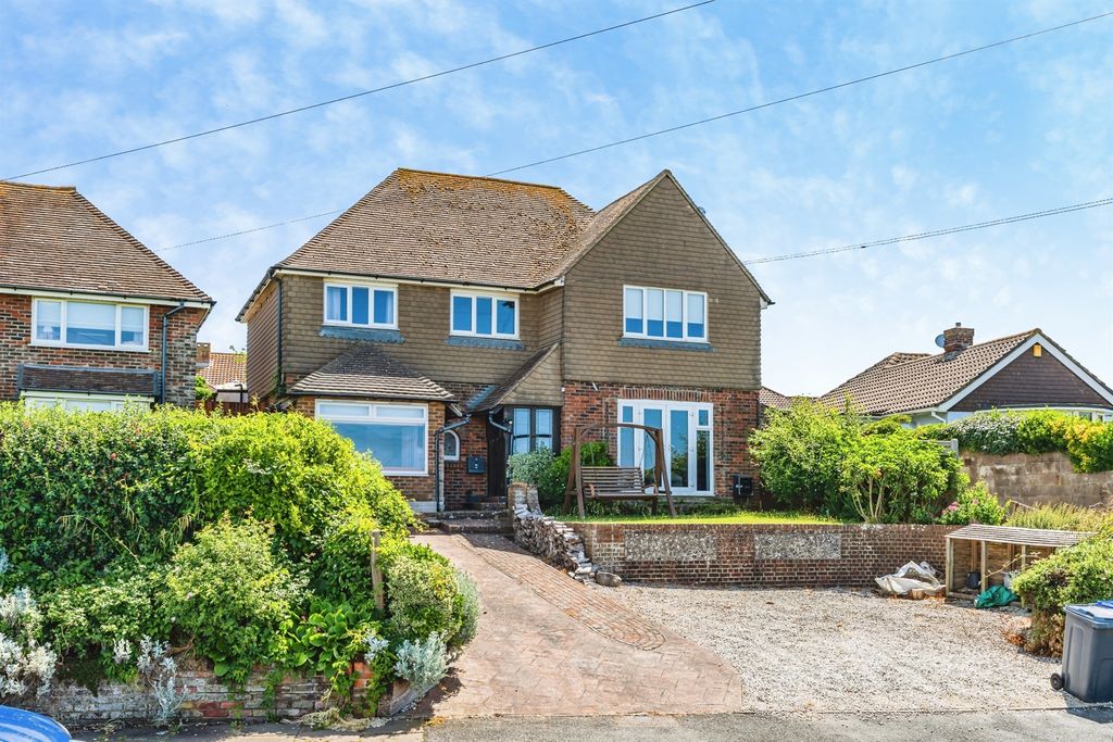Property photo 1 of 30