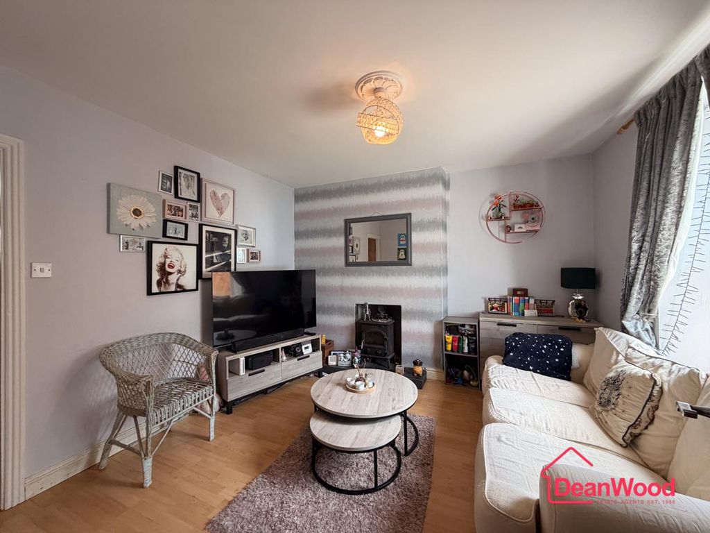 Property photo 3 of 13 Untitled-03.Jpg
