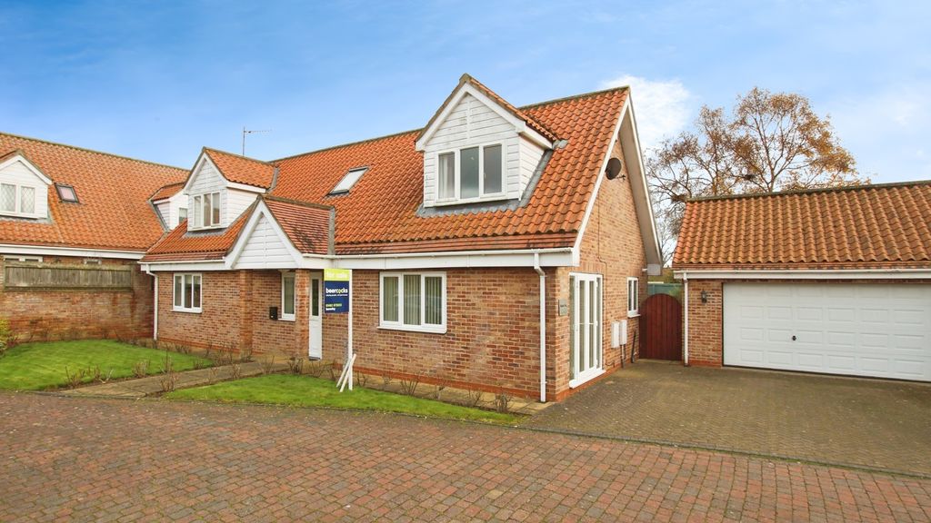 Property photo 2 of 21 3746055