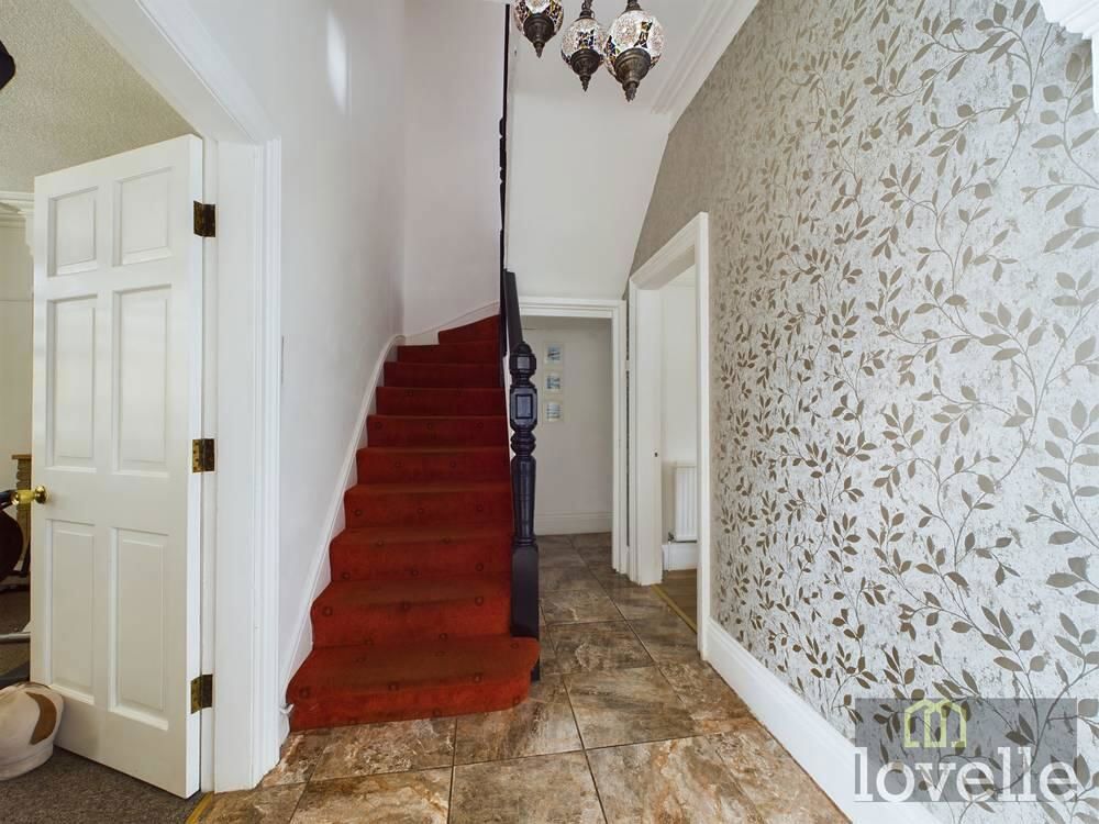 Property photo 2 of 24