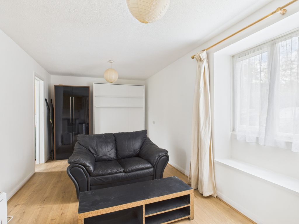 Property photo 1 of 4