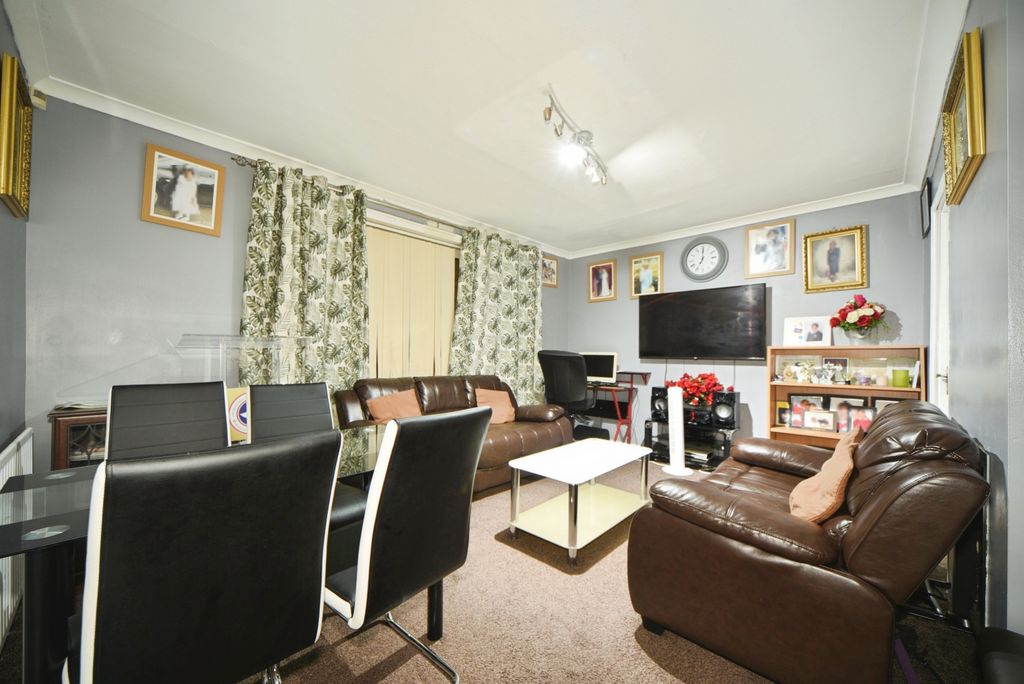 Property photo 1 of 20 Dsc_4860