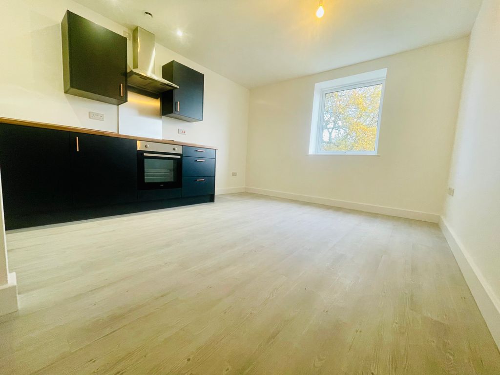 Property photo 1 of 14 Image