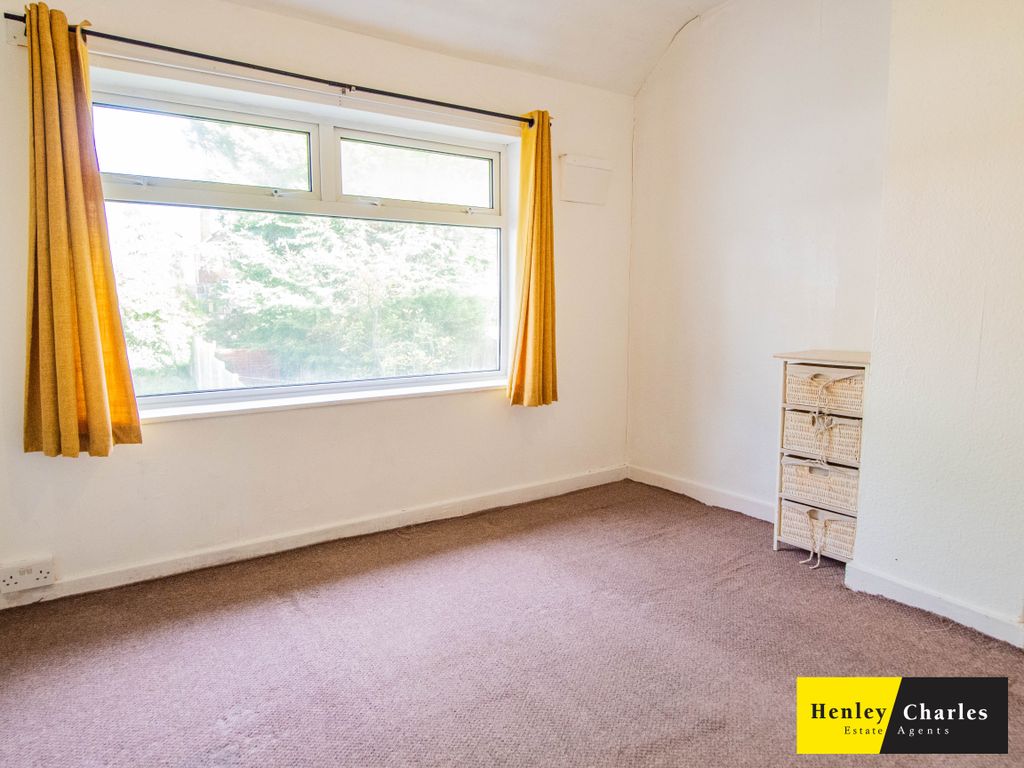 Property photo 3 of 6