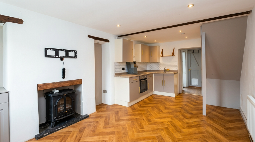 Property photo 3 of 11 Image 2