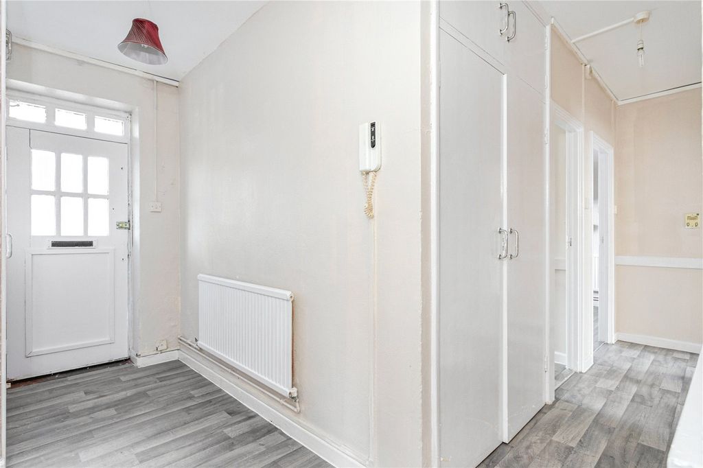 Property photo 2 of 12 Picture No. 01