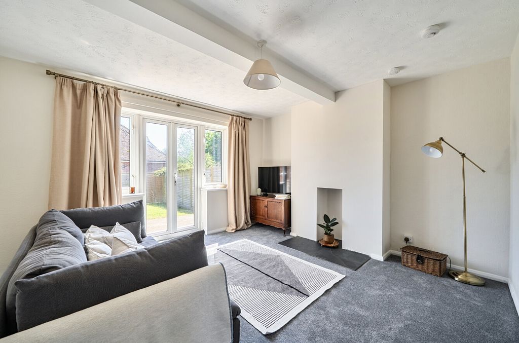 Property photo 2 of 19 1464080-3-6A16Fbc...